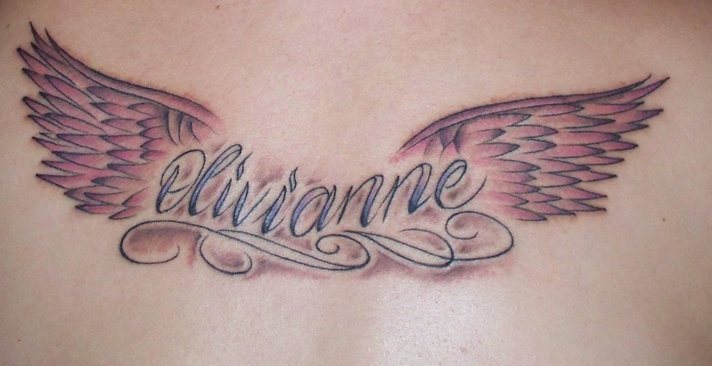 tatouage ange avec prénom