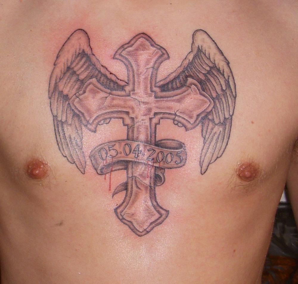 tatouage ange et croix