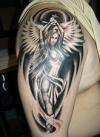 tatouage ange guerrier