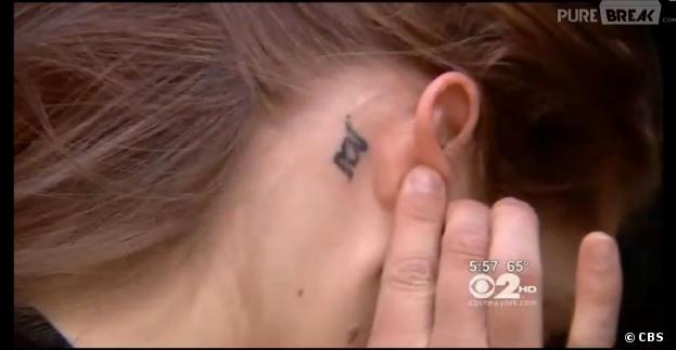 tatouage ange oreille