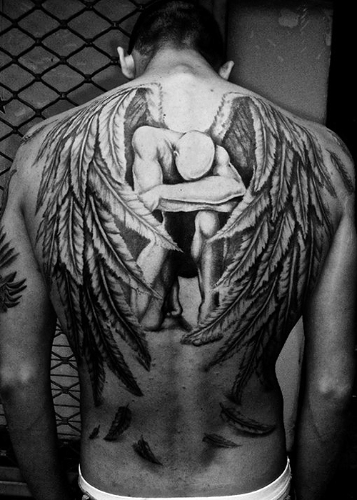 tatouage ange sur le dos