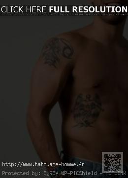 tatouage ange ventre