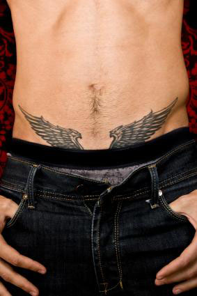 tatouage ange ventre