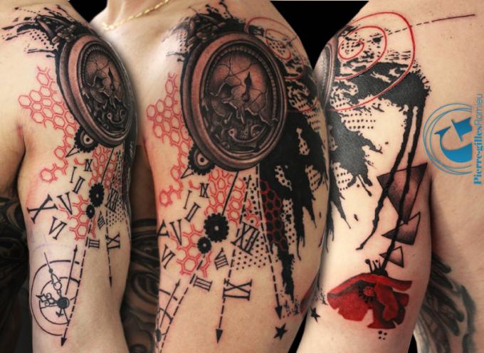 tatouage animaux fleur