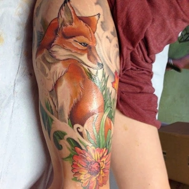 tatouage animaux fleur