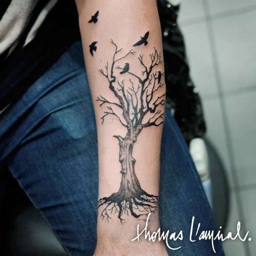 tatouage arbre de vie avant bras