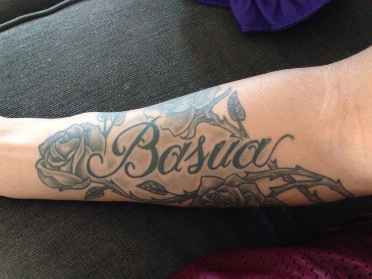tatouage avant bras ecriture