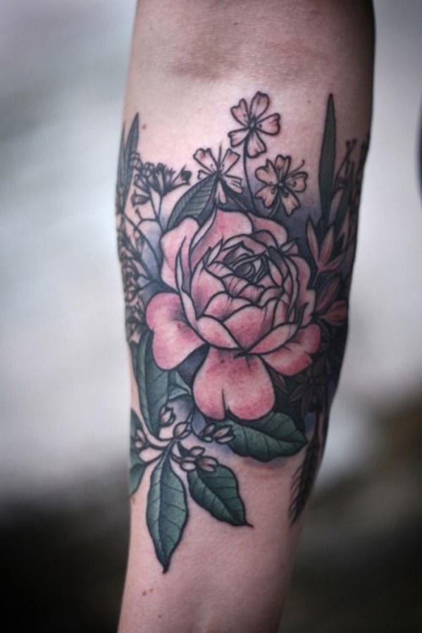 tatouage avant bras femme fleur