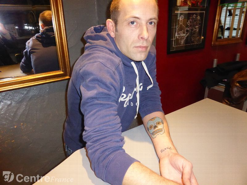 tatouage avant bras gendarme