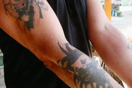 tatouage avant bras gendarme