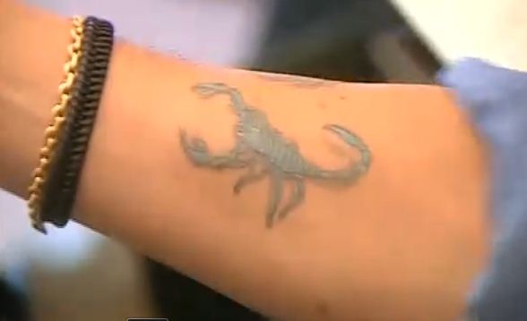 tatouage avant bras intérieur scorpion