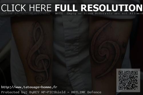 tatouage avant bras musique