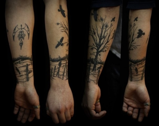 tatouage avant bras noir