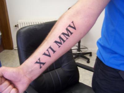tatouage avant bras romain