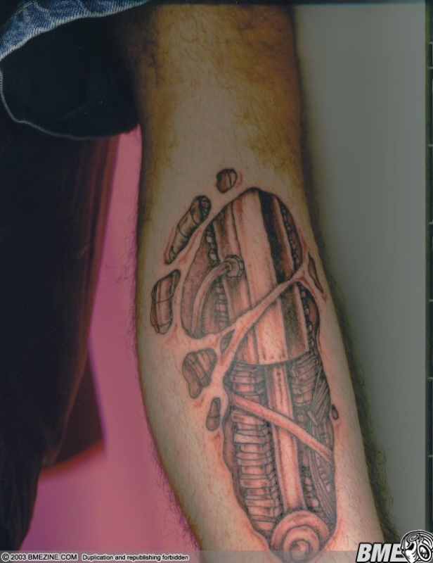 tatouage biomecanique genoux