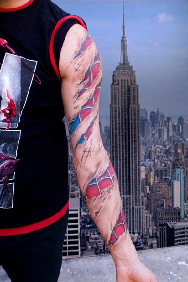 tatouage biomecanique spiderman