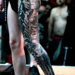tatouage biomecanique suisse