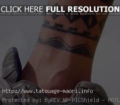 tatouage bracelet cheville homme