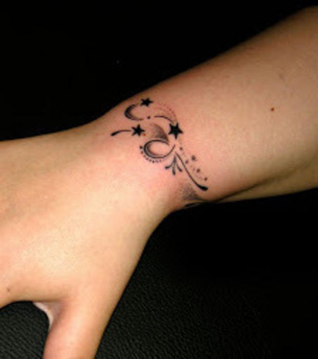 tatouage bracelet poignet