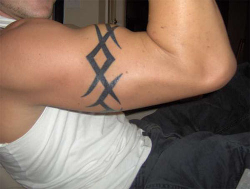 tatouage bracelet tribal