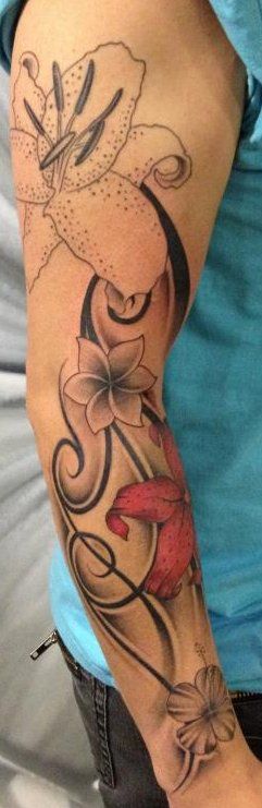 tatouage bras complet fleur