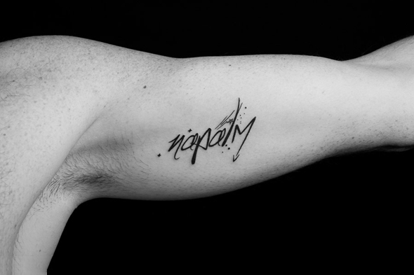 tatouage bras intérieur