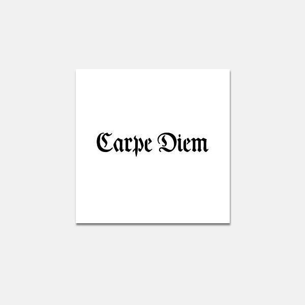 tatouage carpe diem gothique