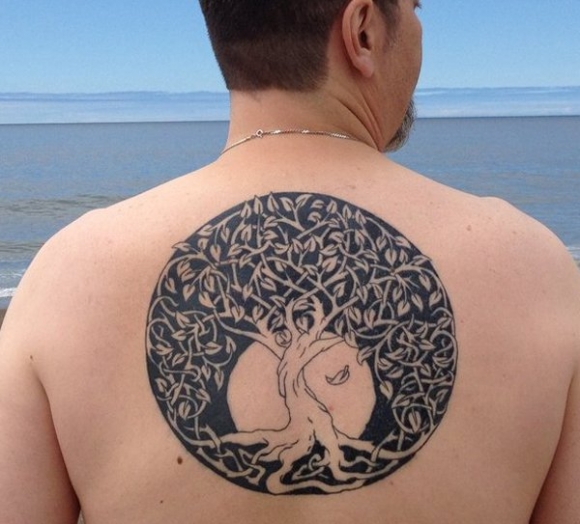 tatouage celtique arbre
