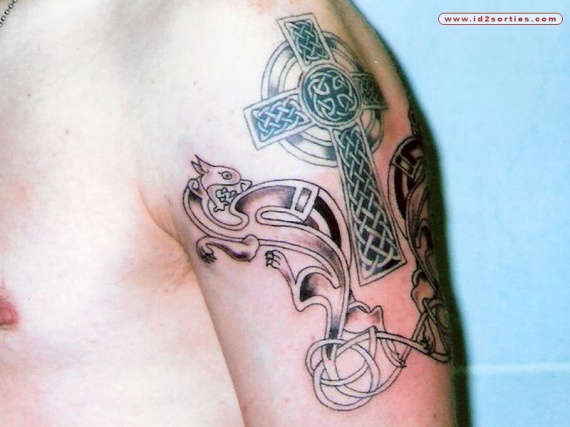 tatouage celtique bras