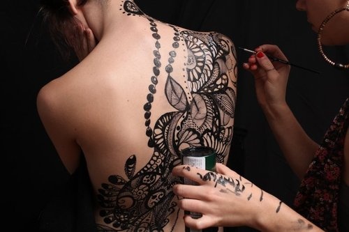 tatouage celtique feminin
