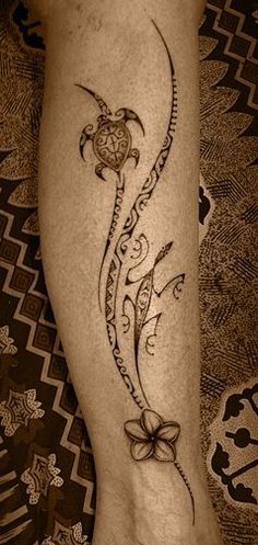 tatouage cheville tortue polynésienne
