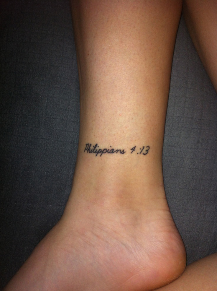 tatouage discret a la cheville