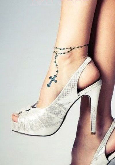 tatouage discret cheville femme