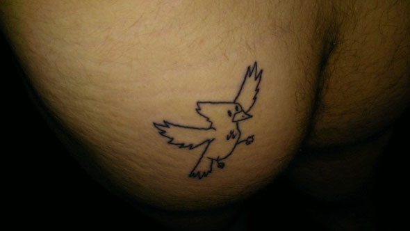 tatouage discret mollet