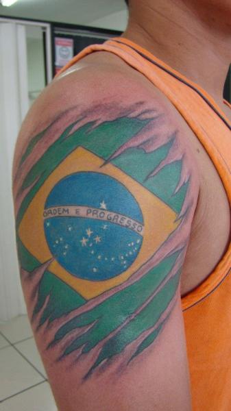 tatouage drapeau brésil