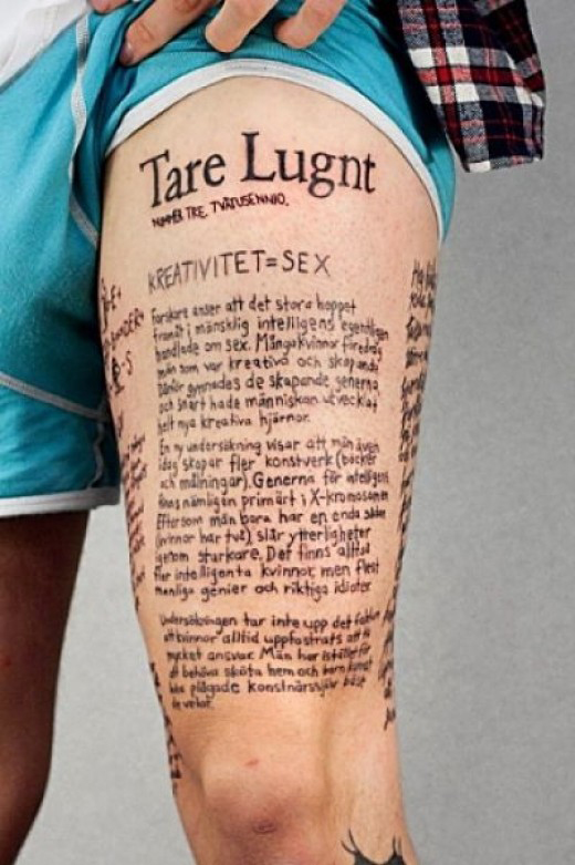 tatouage ecriture cuisses