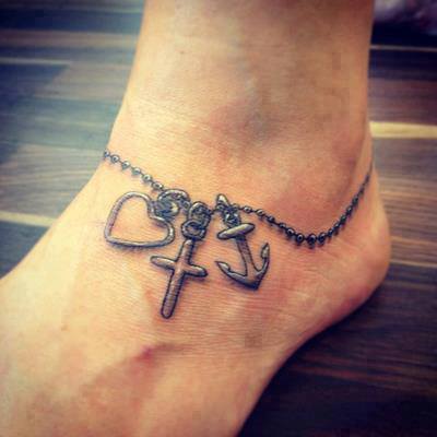 tatouage femme bracelet cheville