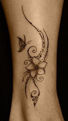 tatouage fleur et papillon