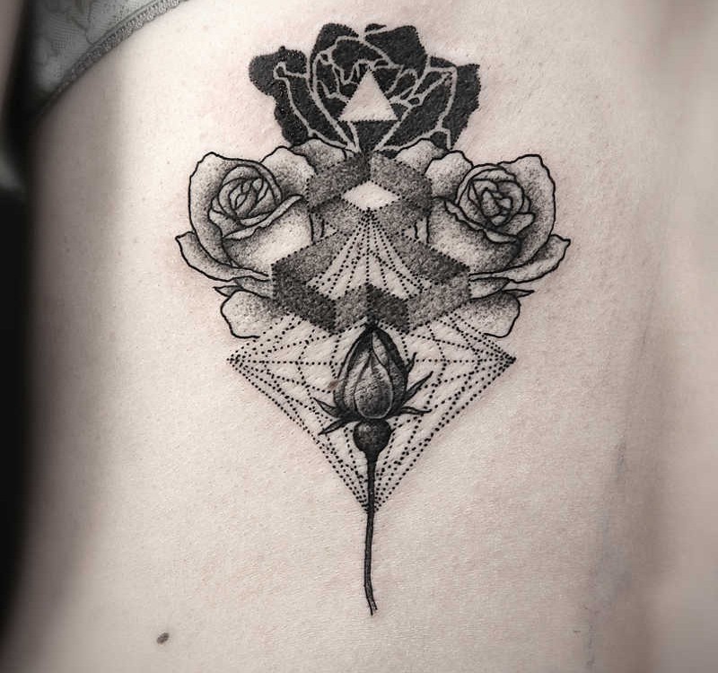 tatouage fleur geometrique