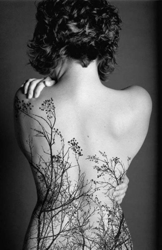 tatouage fleur geometrique