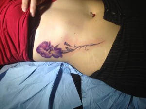 tatouage fleur iris