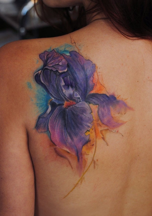 tatouage fleur iris