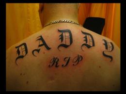 tatouage gothique ecriture