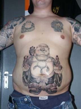 Tatouage gros ventre