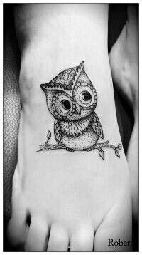 tatouage hibou femme