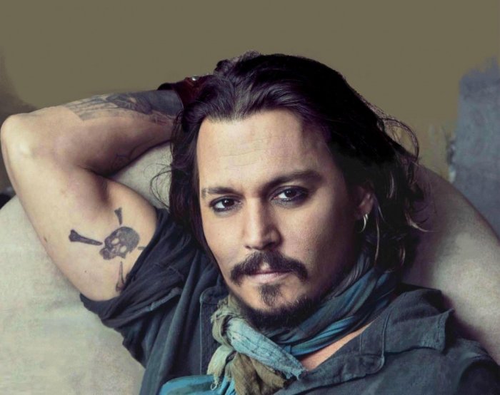 tatouage hirondelle johnny depp