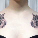 tatouage hirondelle omoplate