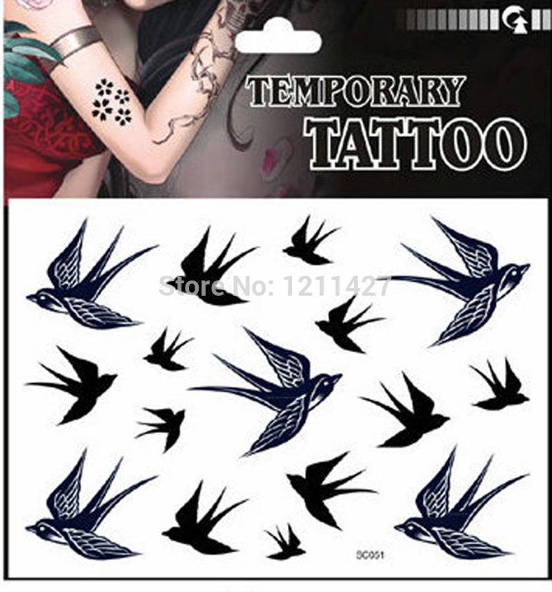 tatouage hirondelle temporaire