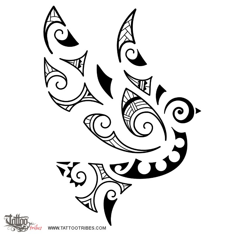 tatouage hirondelle tribal