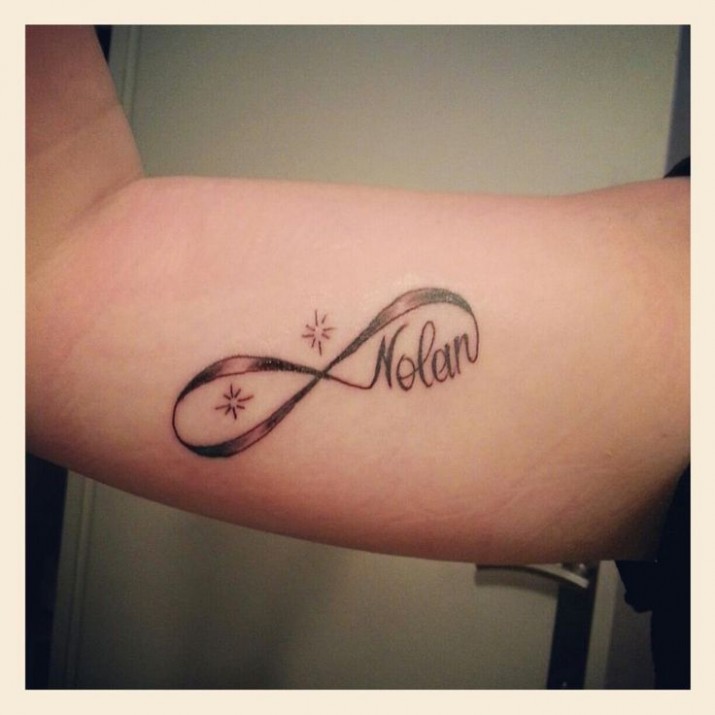 tatouage infini bras